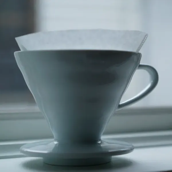 Hario V60 · Filtros de papel 02 blanqueados, Japón (100 uds)