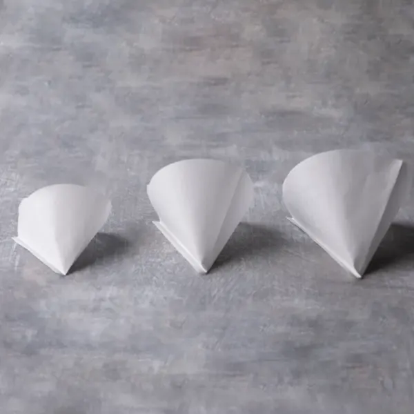 Hario V60 · Filtros de papel 02 blanqueados, Japón (100 uds)